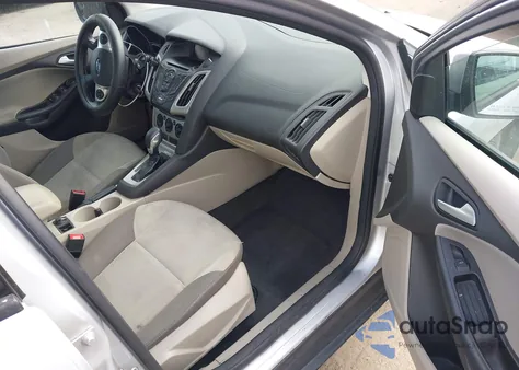 2014 Ford Focus Se z USA, uszkodzony, nr VIN 1FADP3F28EL198751